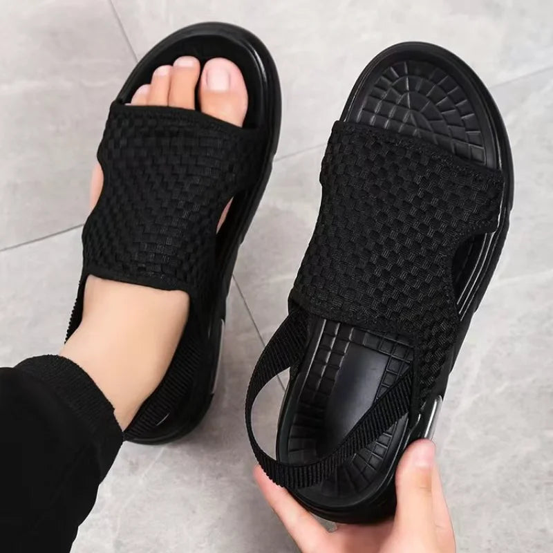 sapatos para homens casuais ao ar livre sandálias de praia moda almofada de ar malha chinelos planos sandalia masculina New Summer 2023 Shoes for Men Casual Outdoor Men's Beach Sandals Fashion Air Cushion Mesh Flat Slippers Sandalia Masculina - Magia de Ofertas