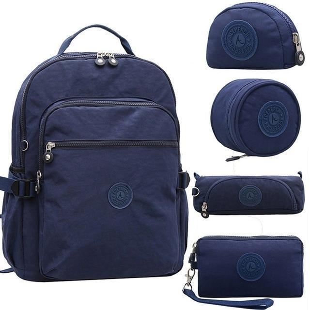 Conjunto Mochila Aceperch e Necessaries - Magia de Ofertas