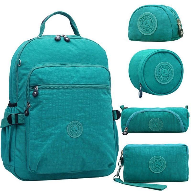 Conjunto Mochila Aceperch e Necessaries - Magia de Ofertas